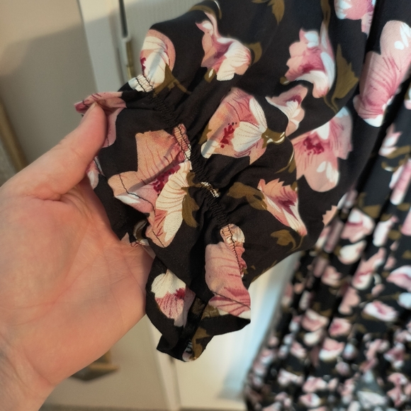Just Found Black Floral High-low Maxi Dress 3X Long Sleeves - Picture 2 of 8